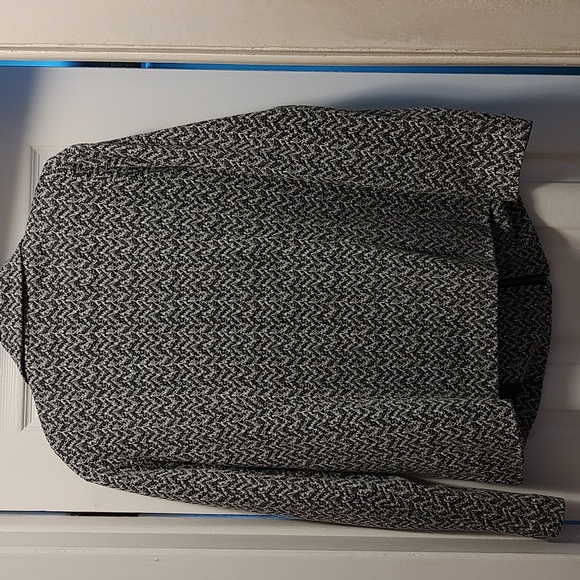 Jacket - Picture 3 of 4